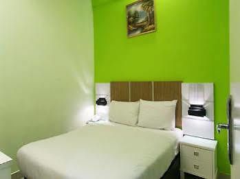 Oyo Rooms Sunway Pyramid Mall Petaling Jaya Exteriör bild